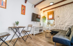 Stunning Apartment In Ubrique With Kitchenette, Ubrique